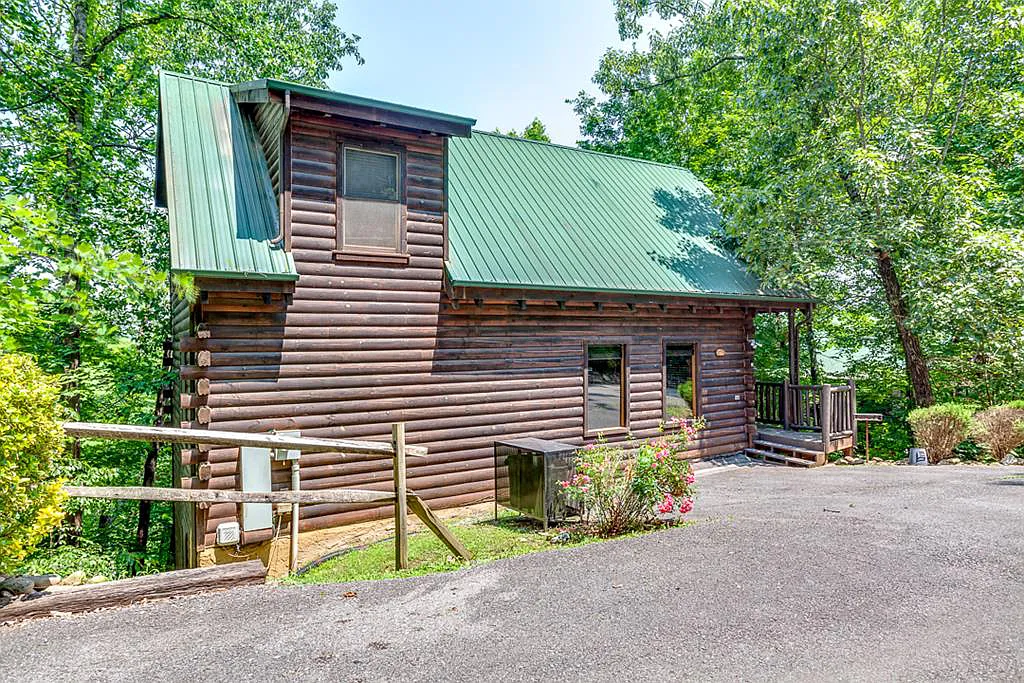 Upper Middle Creek Cabin for Sale